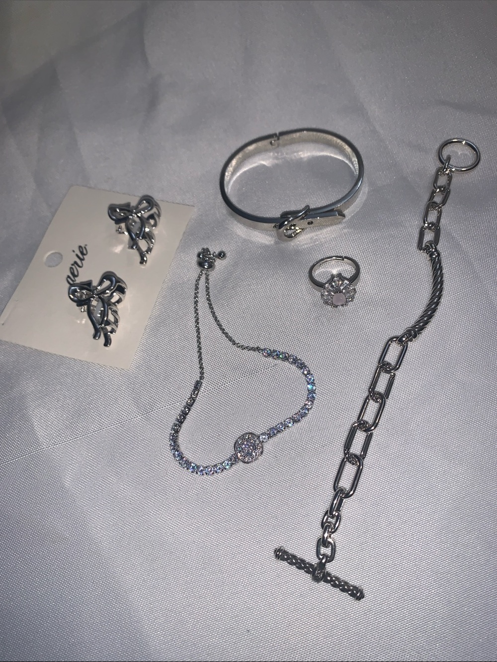JEWELRY BUNDLE!! Silver-Tone Bracelet & Jewelry Set with Clear Sparkle Accents!